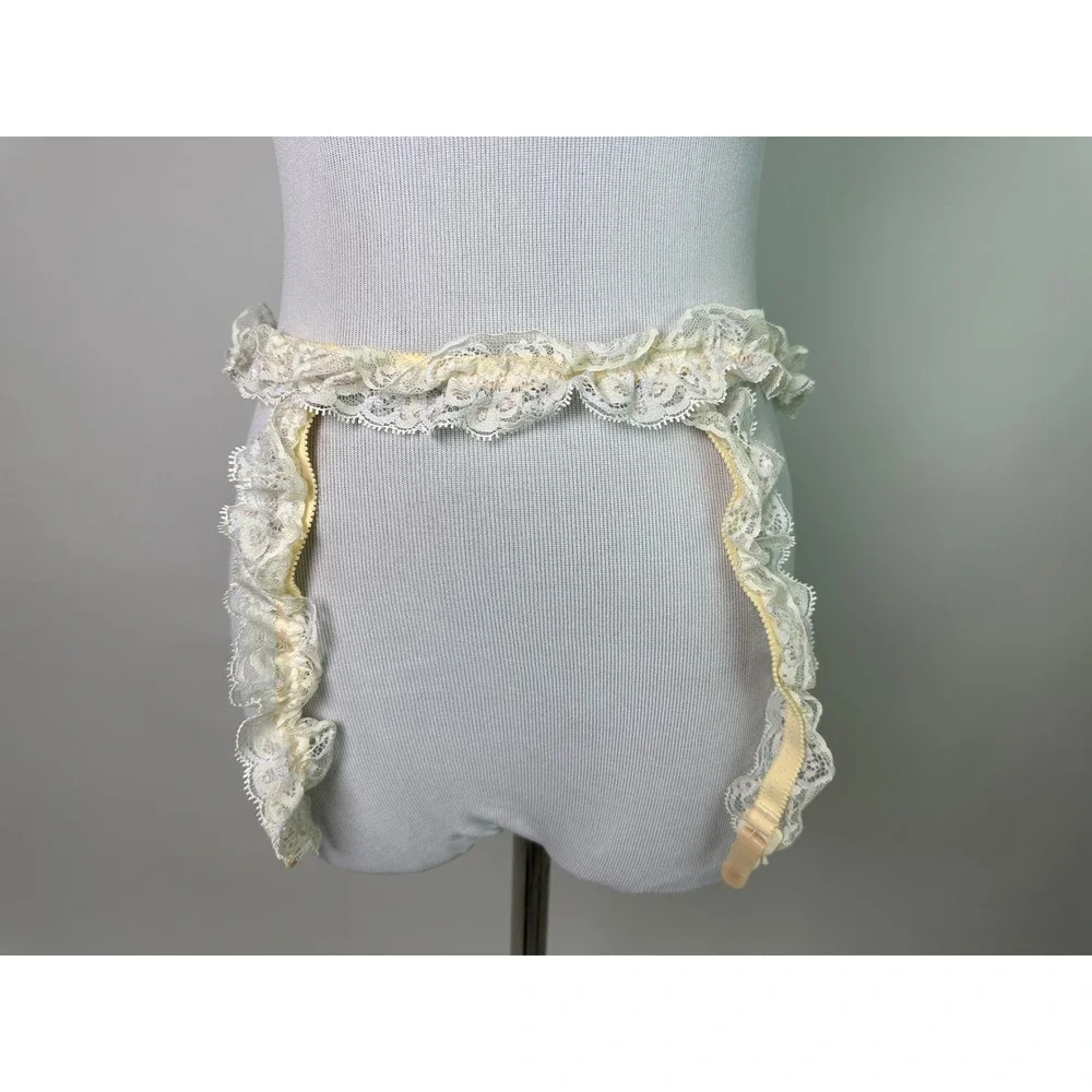 Vintage 1970s Lace Garter Belt Ruffle Floral Cream Yellow Intimates Lingerie L